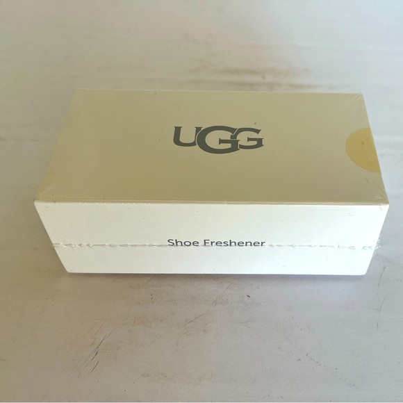 UGG Other - Ugg fresh linen shoe scent inserts NIP